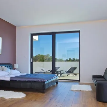 Eco-friendly Aria With A Pool And A Party ゲストハウス *