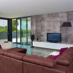 Aria By