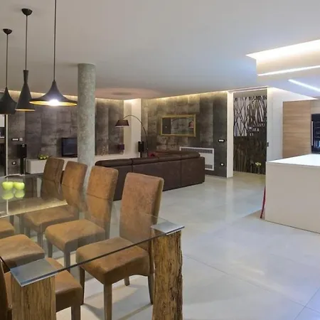 Eco-friendly Aria With A Pool And A Party Maison d'hôtes Višnjan